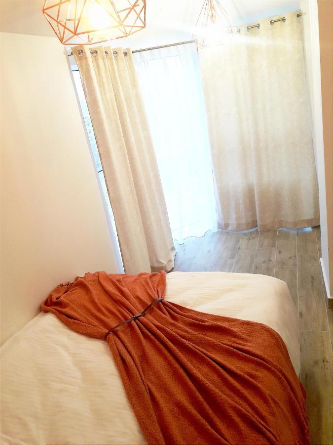 Light Apartment Center City تشيسيناو المظهر الخارجي الصورة